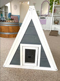 Weatherproof Wooden Cat House 51 x 50.5 x 48.5 cm with Entrance and Escape Door